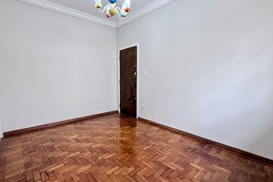 Apartamento à venda com 3 quartos, 110m² em Prado, Belo Horizonte