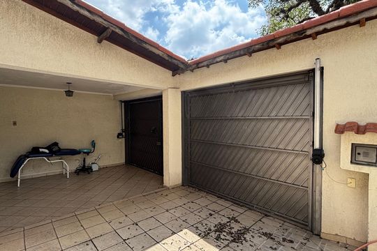 Garagem de casa à venda com 2 quartos, 238m² em Campestre, Santo André