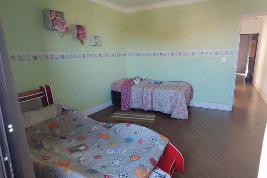 Quarto de casa à venda com 2 quartos, 125m² em Jardim Marek, Santo André