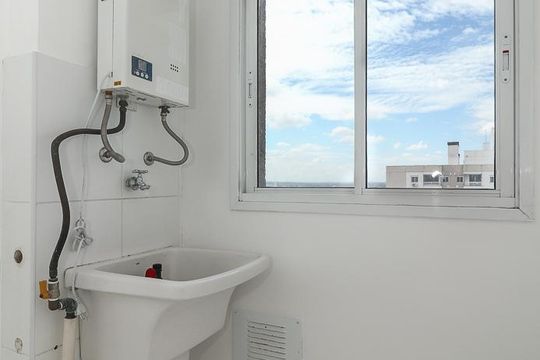 Área de Serviço de apartamento para alugar com 2 quartos, 51m² em Farrapos, Porto Alegre