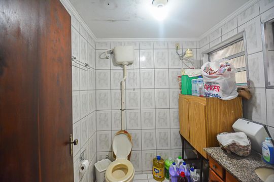 Banheiro de casa à venda com 2 quartos, 200m² em Vila Vivaldi, São Bernardo do Campo