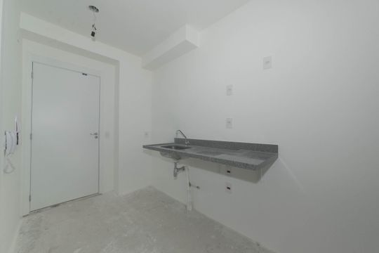Cozinha de kitnet/studio para alugar com 1 quarto, 24m² em Vila Cordeiro, São Paulo