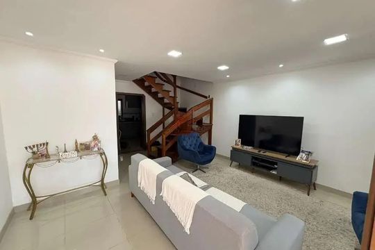 Sala de casa à venda com 3 quartos, 200m² em Harmonia, Canoas