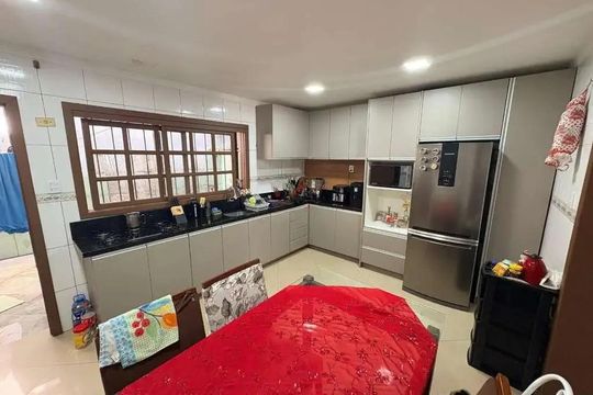 Cozinha de casa à venda com 3 quartos, 200m² em Harmonia, Canoas