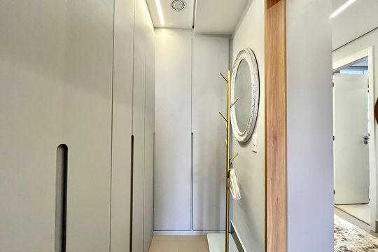Closet da suíte 1 de apartamento à venda com 2 quartos, 107m² em Vila Santa Catarina, São Paulo