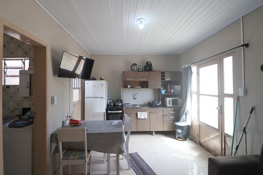 Casa à venda com 5 quartos, 150m² em Niterói, Canoas