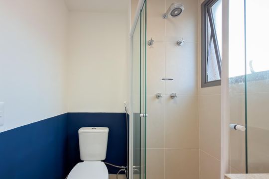 Banheiro de kitnet/studio para alugar com 1 quarto, 37m² em Sacomã, São Paulo