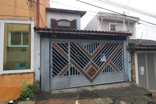 Fachada de casa à venda com 5 quartos, 125m² em Cidade Ademar, São Paulo
