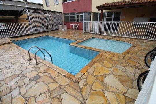 Área comum - Piscina de apartamento para alugar com 2 quartos, 65m² em Conjunto Residencial Trinta E Um de Marco, São José dos Campos