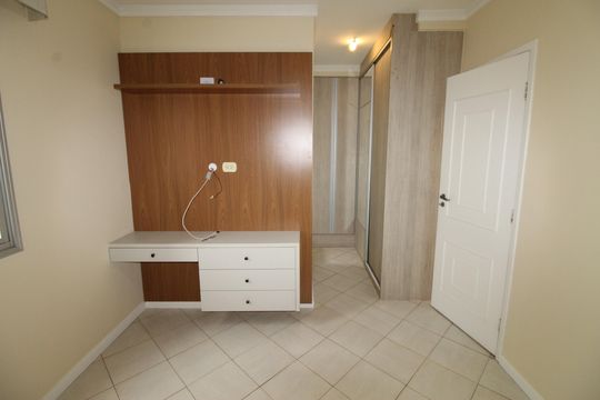 Suíte de apartamento para alugar com 2 quartos, 65m² em Conjunto Residencial Trinta E Um de Marco, São José dos Campos