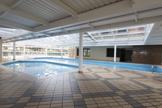 Piscina Coberta de apartamento à venda com 4 quartos, 246m² em Vila Andrade, São Paulo
