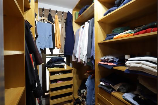 Closet da suíte 1 de apartamento à venda com 4 quartos, 246m² em Vila Andrade, São Paulo