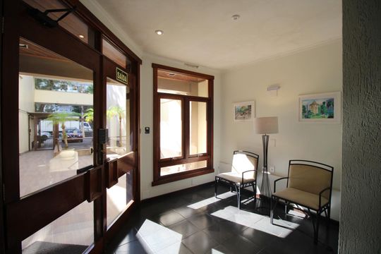 Hall social de apartamento à venda com 1 quarto, 53m² em Rio Branco, Porto Alegre