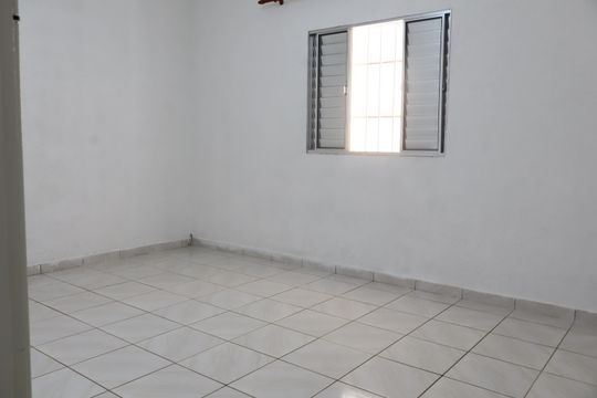 Quarto de casa à venda com 1 quarto, 60m² em Vila Antonieta, São Paulo