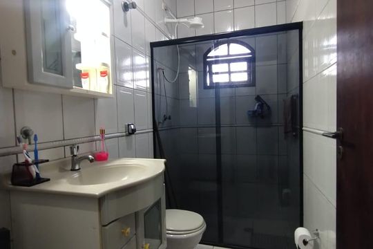 Banheiro de casa à venda com 3 quartos, 174m² em Vila Carminha, São Bernardo do Campo
