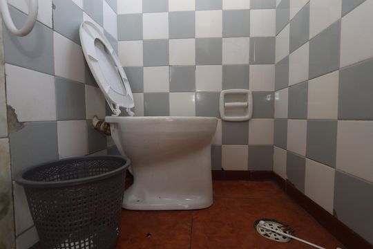 Banheiro de casa para alugar com 1 quarto, 32m² em Jardim Clementino, Taboão da Serra