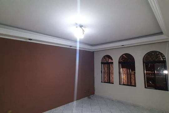 Casa à venda com 3 quartos, 160m² em Alves Dias, São Bernardo do Campo