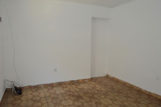 Quarto de casa para alugar com 1 quarto, 50m² em Vila Osasco, Osasco