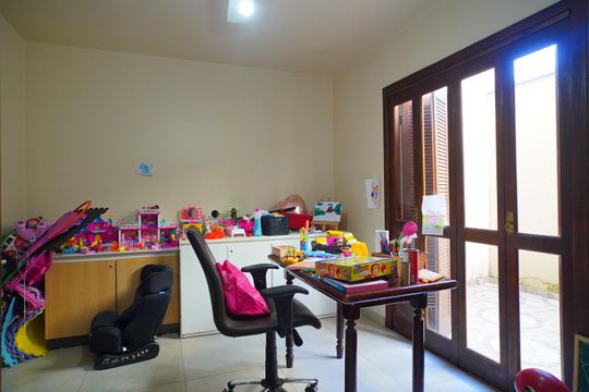 Quarto 1 de casa à venda com 4 quartos, 389m² em Partenon, Porto Alegre