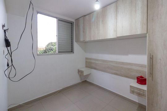 Quarto 2 de apartamento para alugar com 2 quartos, 44m² em Vila Bremen, Guarulhos