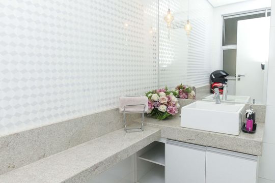 Casa para alugar com 3 quartos, 390m² em Jardim Riacho das Pedras, Contagem