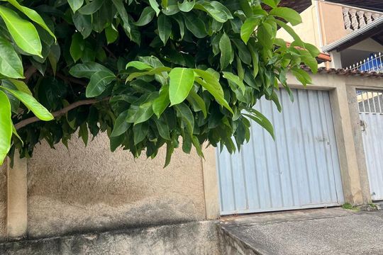 Fachada de casa à venda com 3 quartos, 149m² em Riacho das Pedras, Contagem