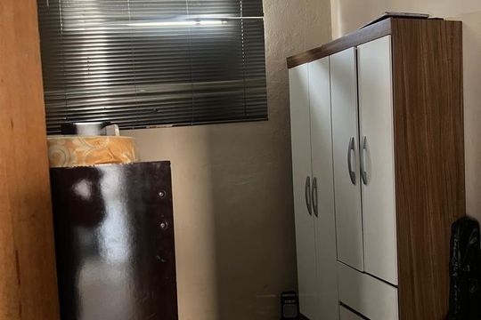 Quarto de casa à venda com 3 quartos, 149m² em Riacho das Pedras, Contagem