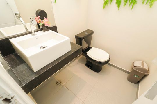 Banheiro de serviço de casa à venda com 4 quartos, 260m² em Jardim Itapemirim, São Paulo