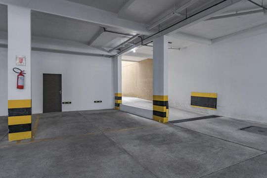 Garagem de apartamento à venda com 3 quartos, 246m² em Boa Vista, Porto Alegre