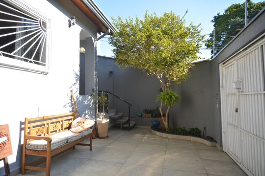 Garagem de casa à venda com 2 quartos, 144m² em Vila Camilópolis, Santo André