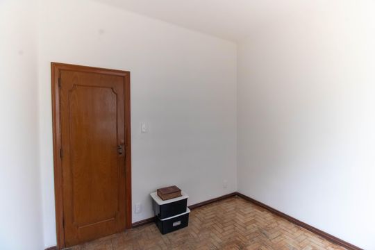 Quarto 1 de apartamento à venda com 3 quartos, 85m² em Icaraí, Niterói