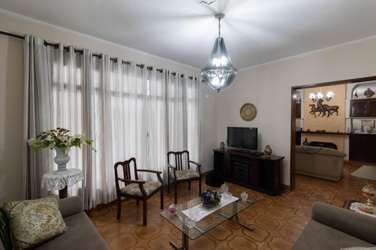 Casa à venda com 4 quartos, 315m² em Jardim Nossa Senhora do Carmo, São Paulo