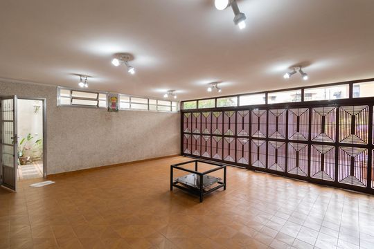 Garagem de casa à venda com 4 quartos, 315m² em Jardim Nossa Senhora do Carmo, São Paulo