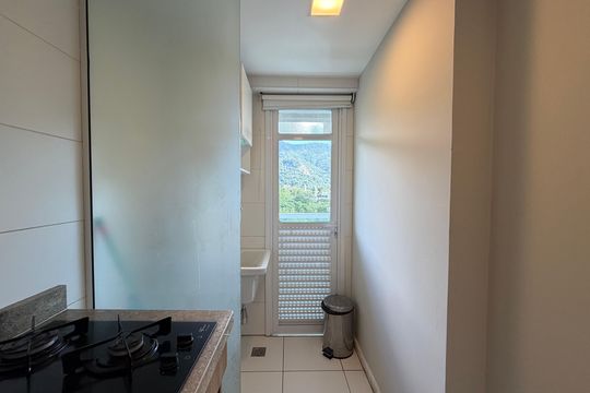 Área de serviço  de apartamento para alugar com 2 quartos, 75m² em Camorim, Rio de Janeiro
