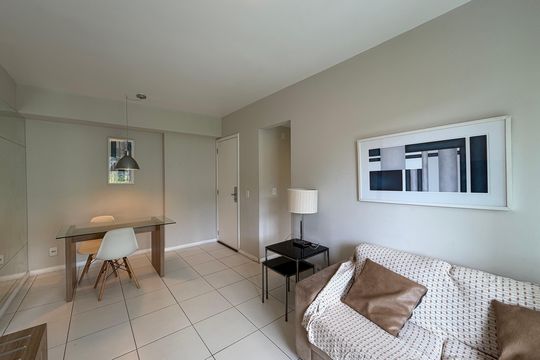 Sala de apartamento para alugar com 2 quartos, 75m² em Camorim, Rio de Janeiro
