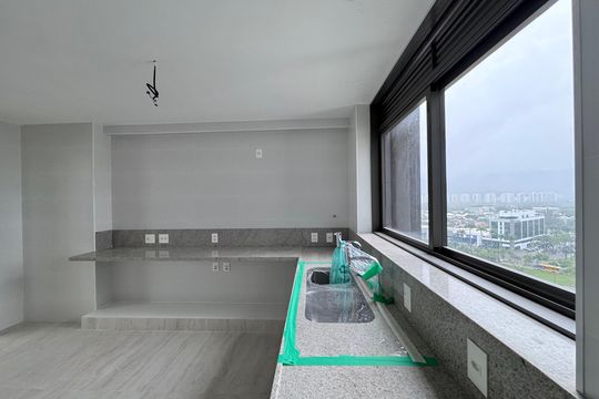 Cozinha de apartamento para alugar com 4 quartos, 194m² em Barra da Tijuca, Rio de Janeiro