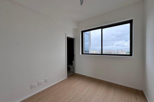 Suíte 4 de apartamento para alugar com 4 quartos, 194m² em Barra da Tijuca, Rio de Janeiro