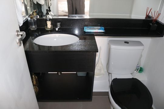 Banheiro de kitnet/studio à venda com 1 quarto, 30m² em Bom Retiro, São Paulo