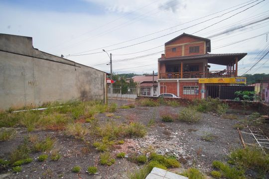 Quintal de apartamento para alugar com 2 quartos, 60m² em Duque de Caxias, São Leopoldo