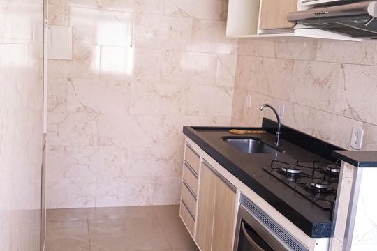 Cozinha de apartamento para alugar com 2 quartos, 48m² em Jardim Santa Terezinha (nova Veneza), Campinas