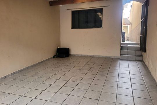 Garagem de casa à venda com 2 quartos, 225m² em Jardim Guarará, Santo André
