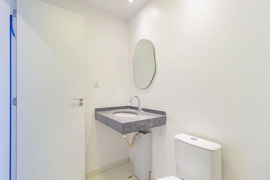 Banheiro de kitnet/studio à venda com 1 quarto, 25m² em Vila Prudente, São Paulo