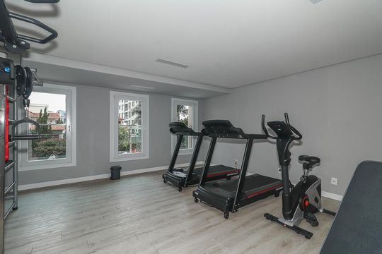 Área comum - Academia de apartamento à venda com 1 quarto, 54m² em Três Figueiras, Porto Alegre