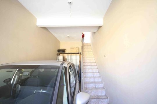 Casa à venda com 4 quartos, 262m² em Jardim Santa Adelia, São Paulo