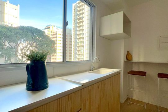 Cozinha de apartamento à venda com 1 quarto, 24m² em Jardim Paulista, São Paulo
