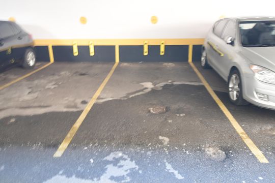 Garagem de apartamento à venda com 2 quartos, 100m² em Cambuí, Campinas