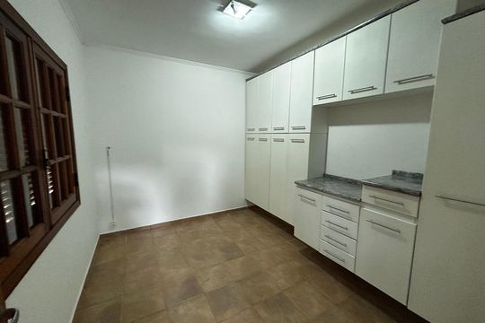Cozinha de casa de condomínio para alugar com 6 quartos, 3000m² em Vale das Laranjeiras, Indaiatuba