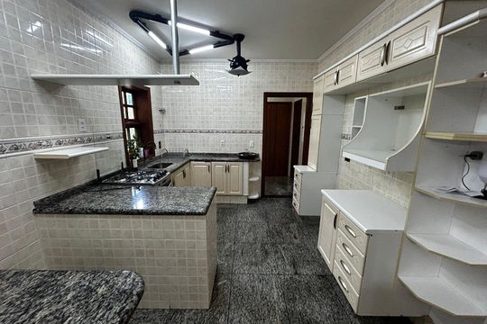 Cozinha de casa de condomínio para alugar com 6 quartos, 3000m² em Vale das Laranjeiras, Indaiatuba