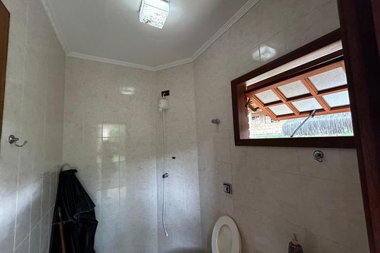 Banheiro de casa de condomínio para alugar com 6 quartos, 3000m² em Vale das Laranjeiras, Indaiatuba