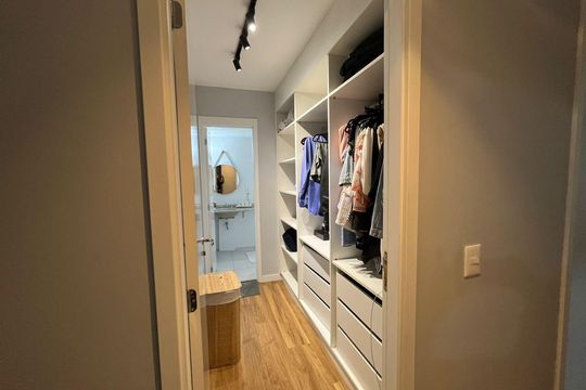 Closet de apartamento à venda com 4 quartos, 106m² em City América, São Paulo